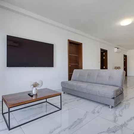 New To The Market - Rare Find, 5 Bedroom With Valley View In Swieqi By Sf Homes
